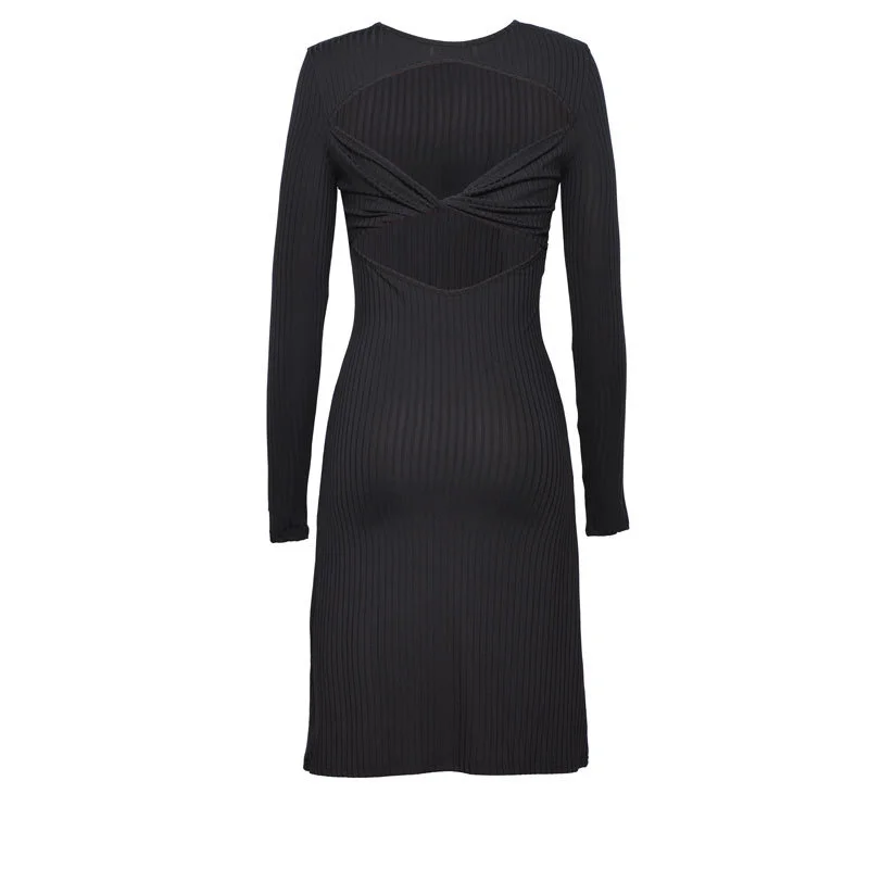 

Женское трикотажное платье с открытой спиной и круглым вырезом, черного цвета