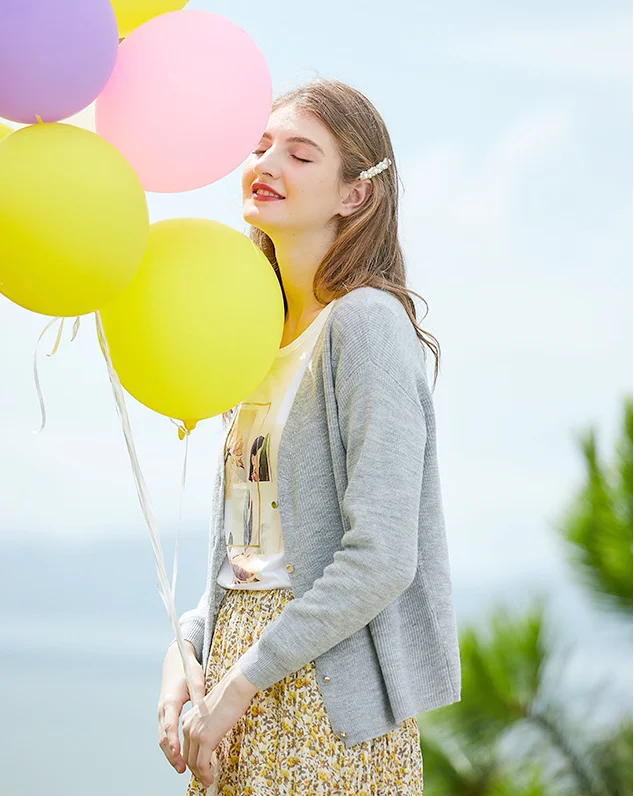 

Женская однотонная Толстовка на пуговицах, Элегантная Модная уличная офисная толстовка на молнии с V-образным вырезом и длинным рукавом, ве...