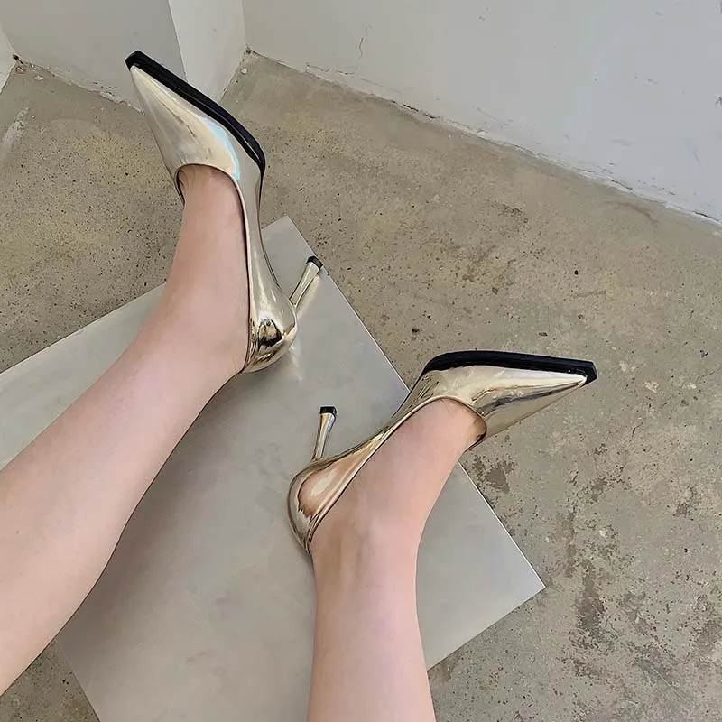 Туфли-лодочки женские из лакированной кожи на тонком высоком каблуке без