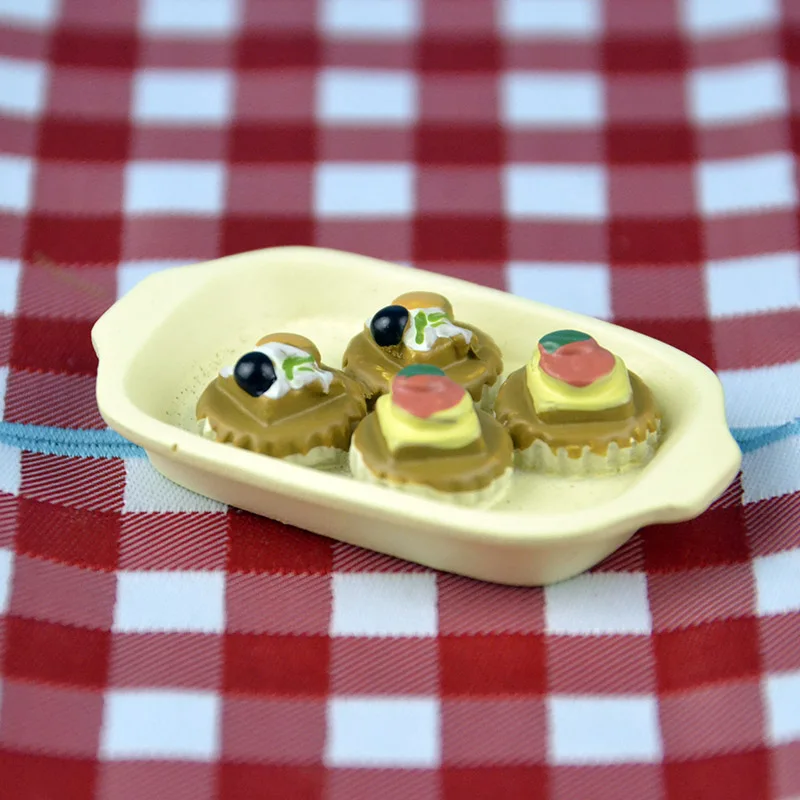 C egg tarts 1:12 японский каваи мультфильм талисман счастливый год вечерние суши торт кофе мороженое пирог стул стол ТВ чайник конфеты игрушка - Цвет: C egg tarts
