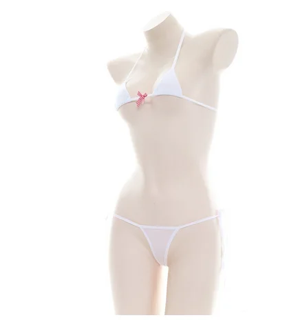 Комплект женского нижнего белья из бюстгальтера и трусиков с бантиком| |