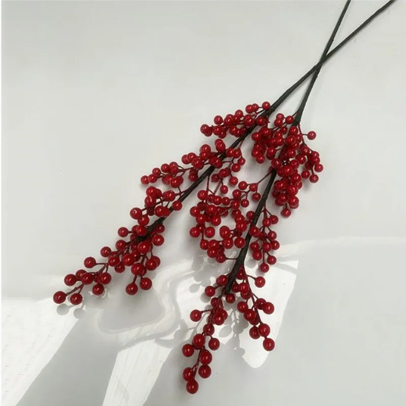 

5pcs Fake Foam Berry Tree Stems Artificial Red Christmas Fruit Branches for DIY Bridal Bouquet Wedding Centerpieces