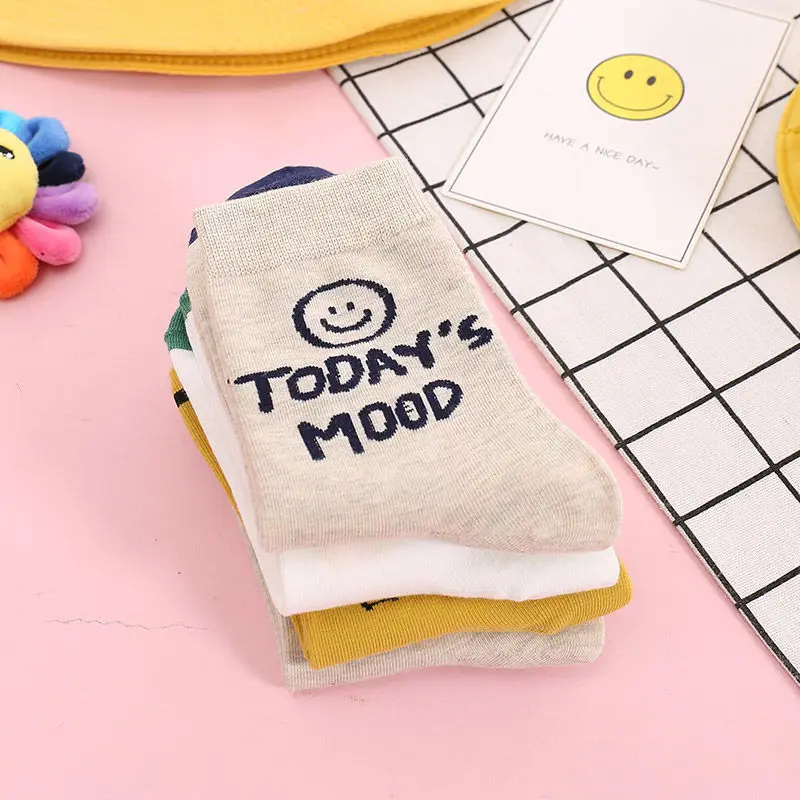 

Sfree 4Pairs Japanese Face In The Tube Korean Cute Joker Letters College Wind Autumn and Winter Stockings