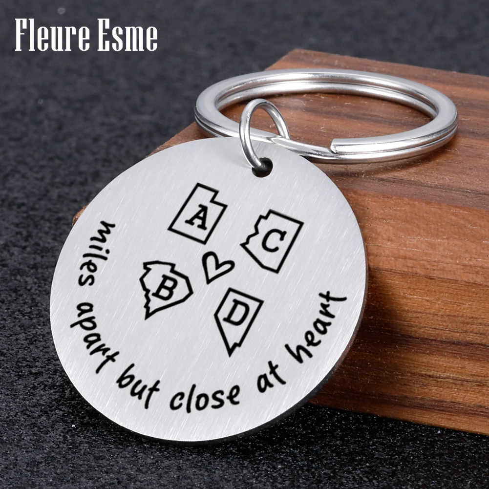 

Personalized Lnitials Keychain Personal Metal Key Chain Engraved Friends Key Holder Family Keyring Pendant Gift For Man Women