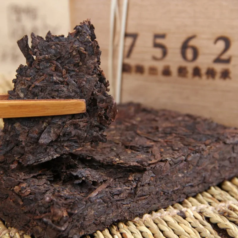 

Pu'er Tea Chinese Yunnan Old Ripe pu'er 250g China Tea Health Care Pu'er Tea Brick For Weight Lose Tea 7562