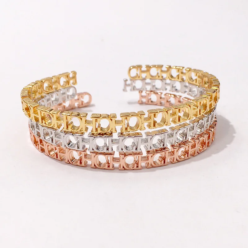Новинка 2020 модный медный браслет с полыми буквами CH Открытый на запястье