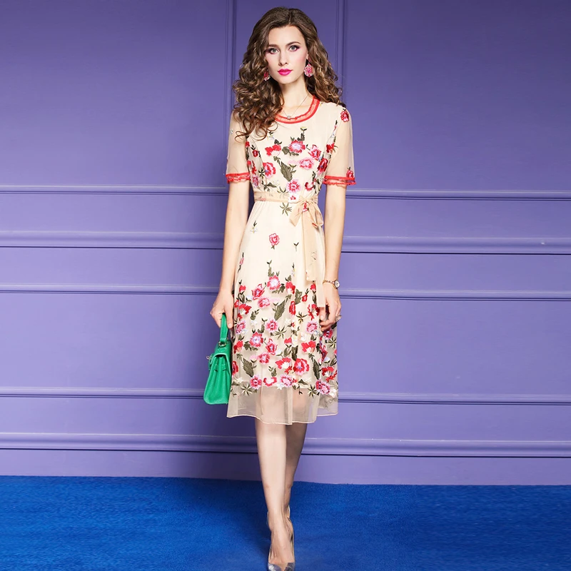

2021 Summer Runway Fashion Designers Women Short Sleeve Luxury Floral Embroidery Mesh Dress Party Midi Vestidos
