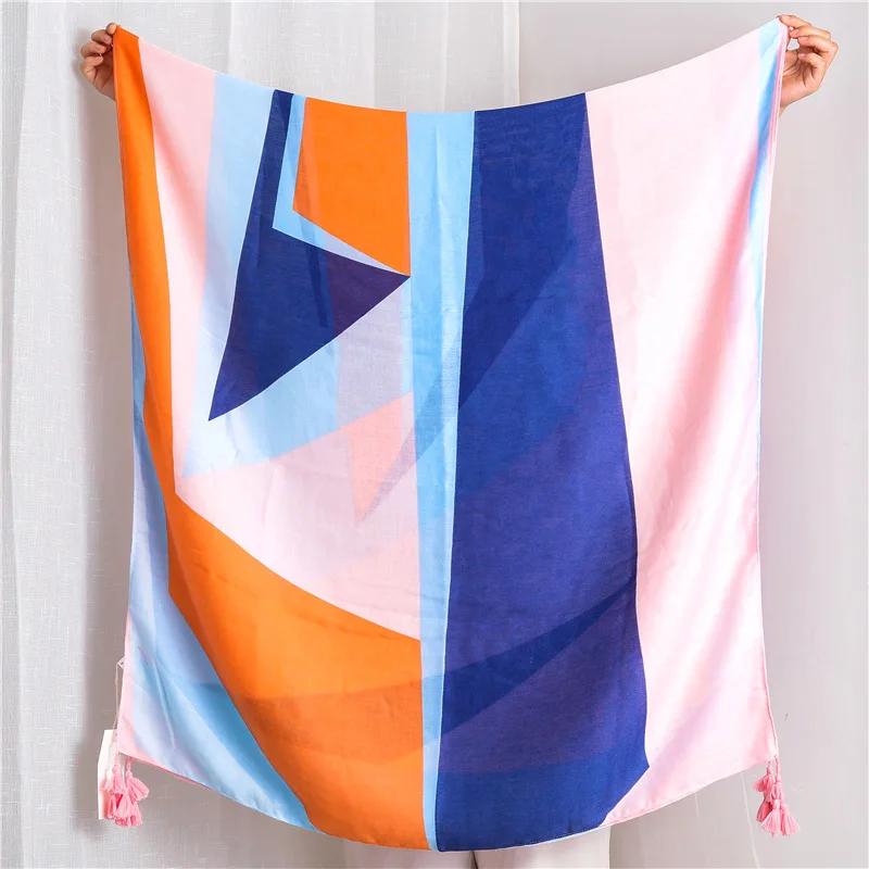 

2020 luxury brand Autumn Winter Scarf Women Fashion Printed Silk Sunscreen Shawl Warming scarves pashmina chiffon hijab poncho