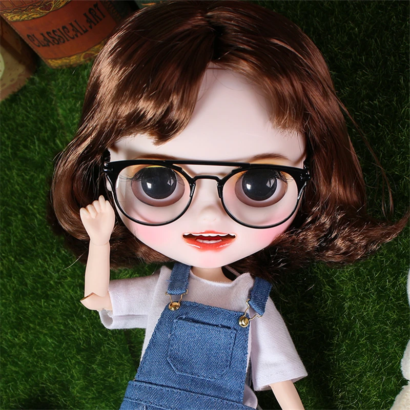 

Кукла ICY DBS Blyth, изготовленная на заказ, игрушка, матовое лицо, короткие каштановые волосы, совместное тело, белая кожа 30 см, без свободных рук ...