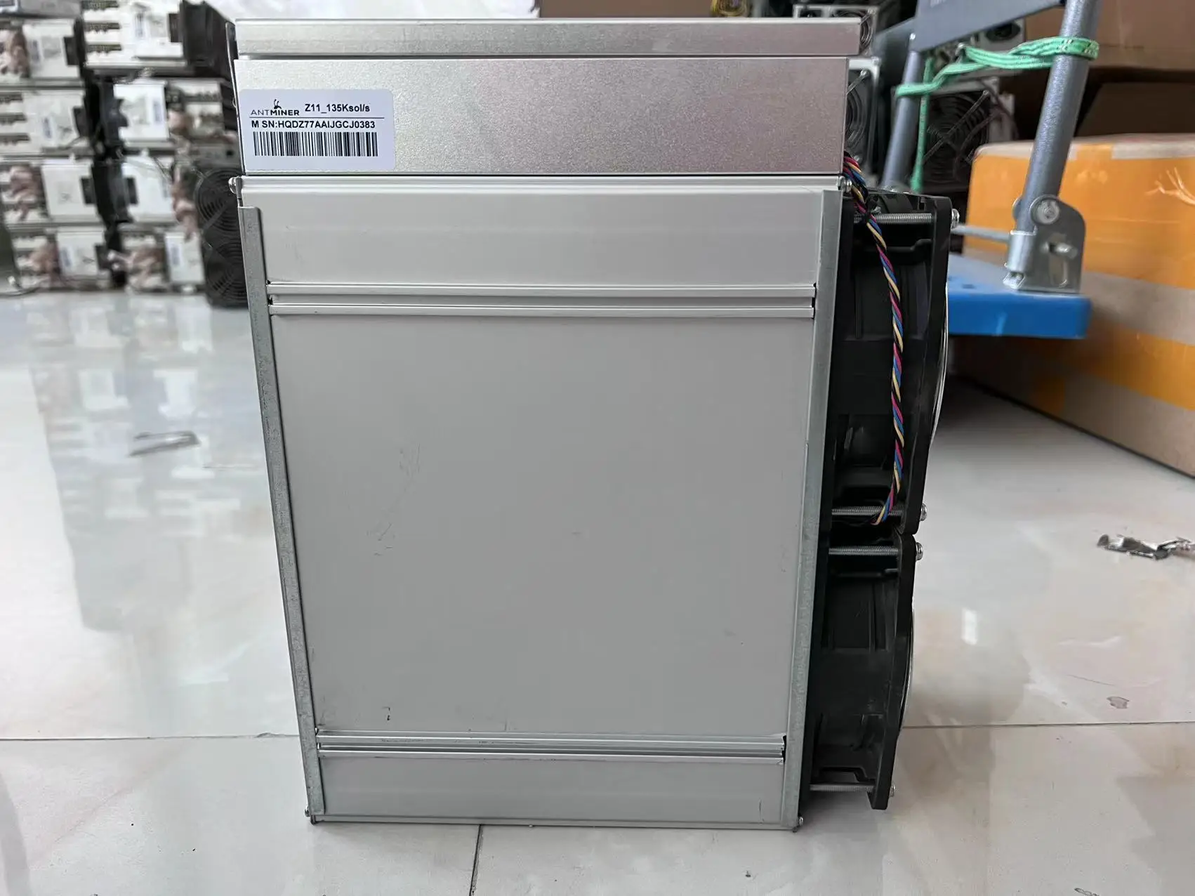 Bitmain Antminer Z11 135K Sol/s Asic Miner 1418W Equihash Zcash ZEC Machine включает APW7 PSU все-в-одном оборудование