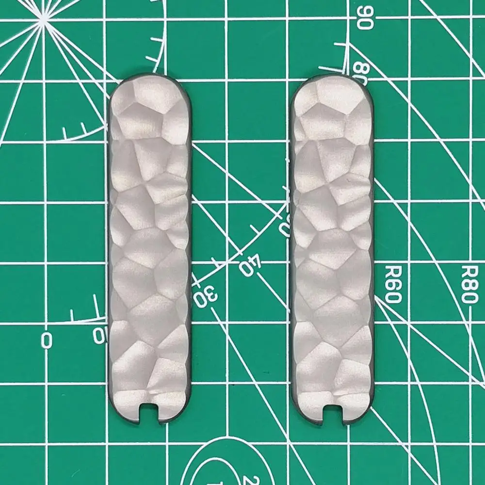 Весы TC4 из титанового сплава ручной работы для швейцарского армейского ножа