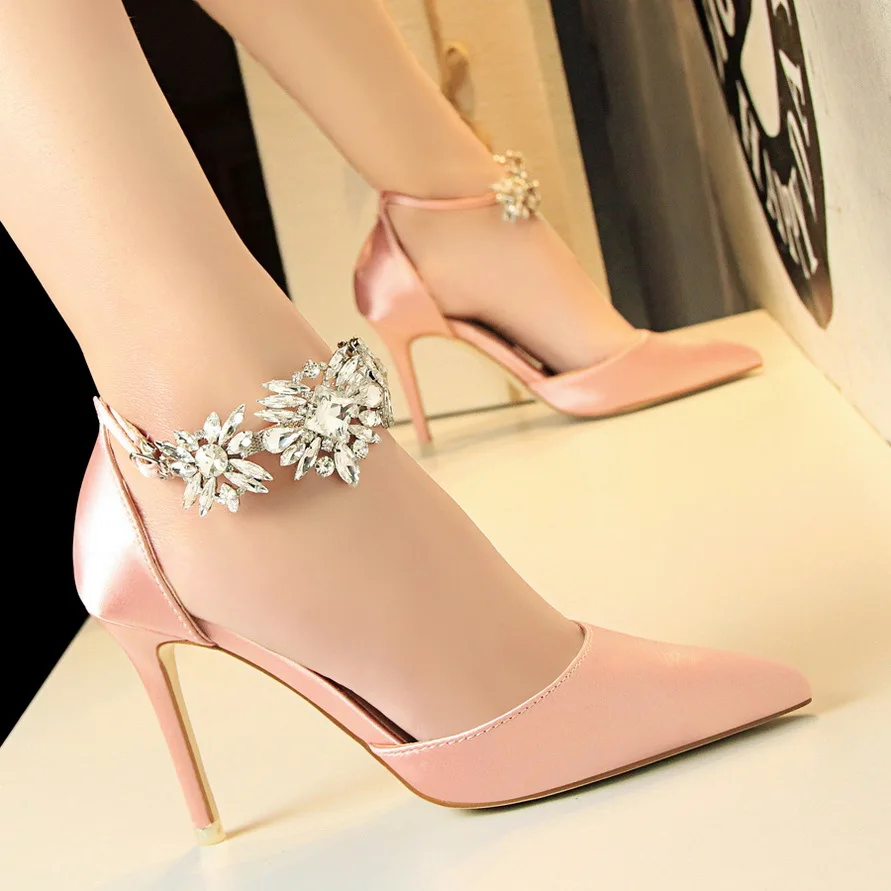 

BIGTREE Shoes 2020 Hollow Out Woman Pumps Red High Heels Sexy Women Heels Stiletto Wedding Shoes Buckle Party Shoes Female Shoes