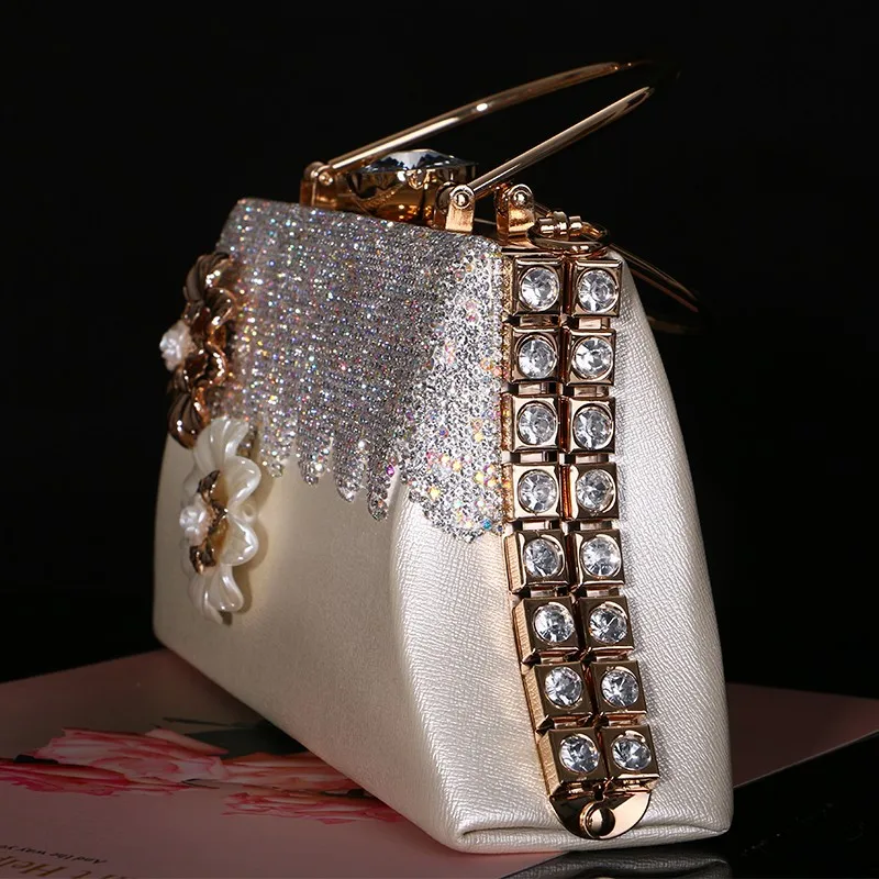 Diamonds Ladies Elegant Crystal Handbag Shiny Bride Wedding Clutch Bag Flower Party Evening Bags Chain Crossbody Shoulder Bag