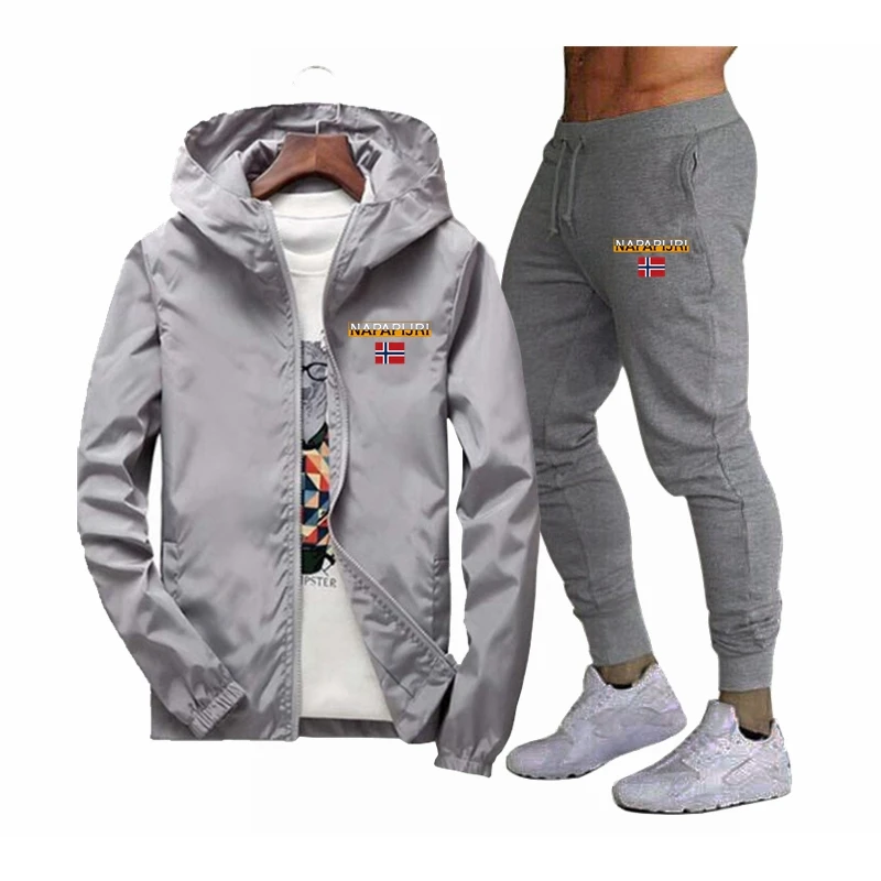 

Windbreaker Men's 2020 New Casual Jacket Suit Men's Windbreaker Spring Summer Jacket Men's Windbreaker Pilot Hooded Jacket Men's