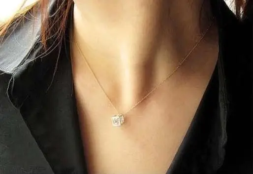 

Korean Jewelry Three-dimensional Love Rubik's Cube Crystal Zircon Necklace Square Necklace Ladies Clavicle Chain