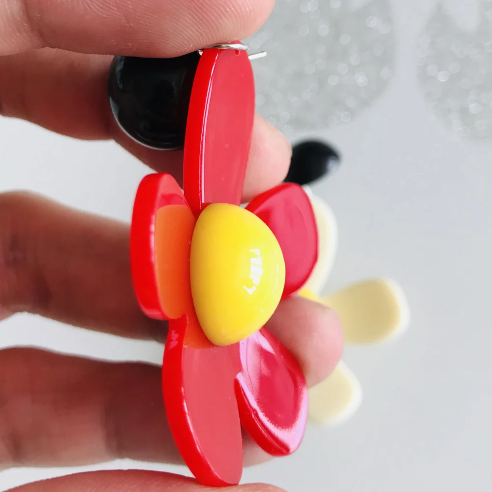 Женские большие акриловые серьги-капли черные и белые модные простые вечерние