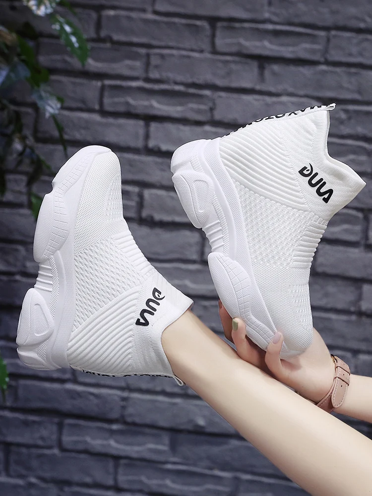 Женская повседневная обувь на платформе кружевные туфли высоком каблуке женские