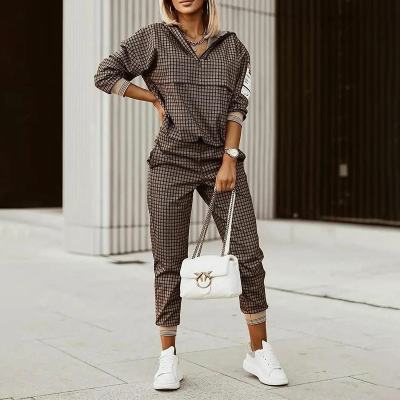 

2021 Autumn Two Piece Women Long Sleeve Plaid Print Zipper Front V Neck Hooded Top & Fashion Pants Set Casual Suit Sets