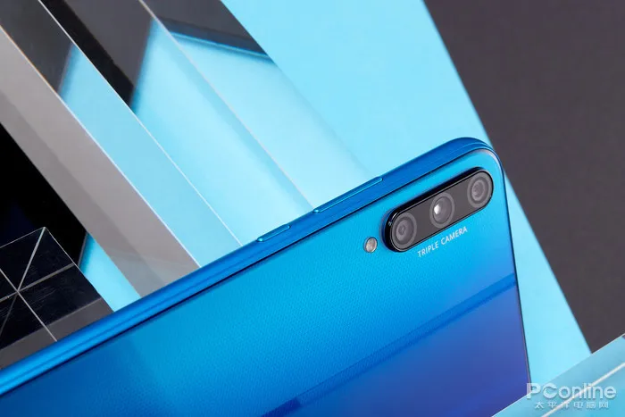 Стоковые Honor Play 3 сотовые телефоны Kirin 710F Восьмиядерный 6,3" ips 1560X720 6 ГБ ОЗУ 64 Гб ПЗУ 9,0 МП GPU TURBO Android смартфон