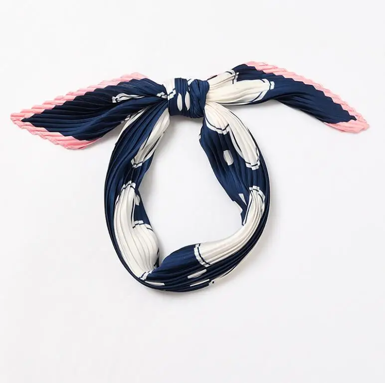 

yishine 55*55cm Sweet Hearts Print Pleated Stretchy Square Crinkle Silk Satin Fashion Scarf Women Crumple Neckwear Handkerchief