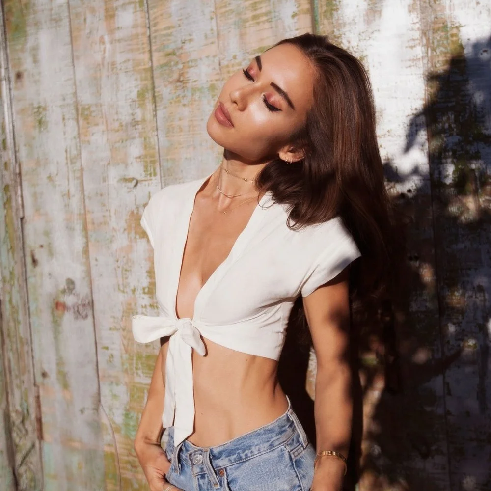 

Женская рубашка с глубоким V-образным вырезом и узлом спереди, топы с коротким рукавом, корсет, жилет с бантом, Клубная одежда, уличная одежда...