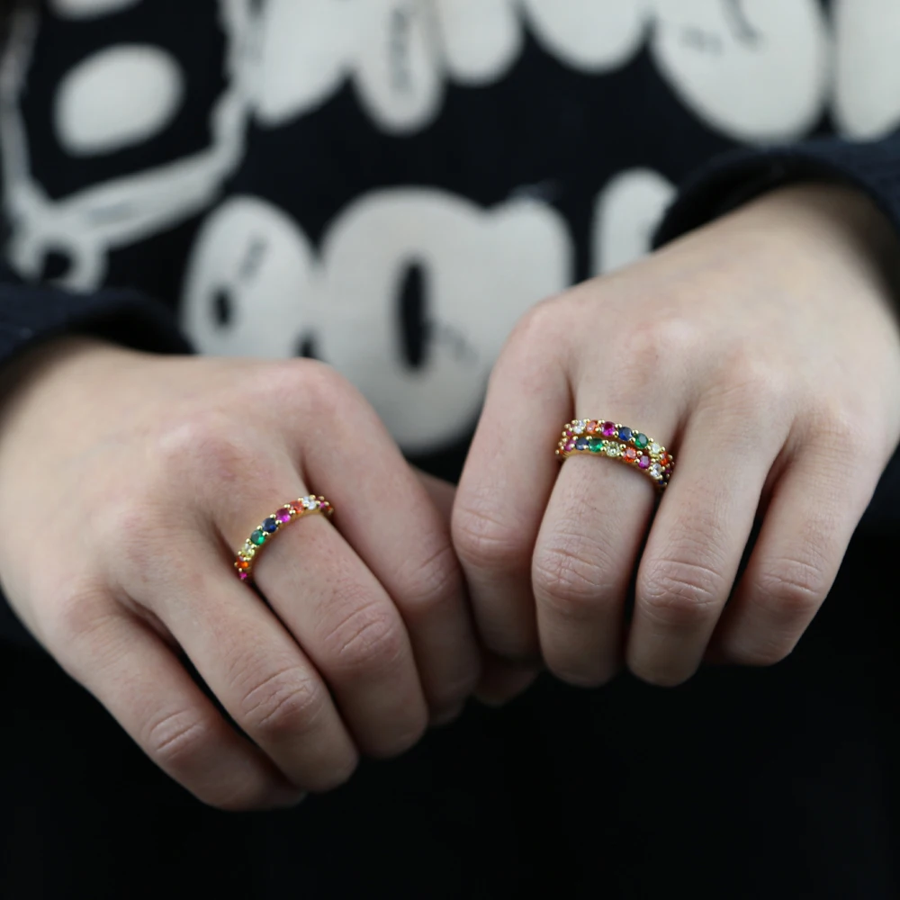 Новинка Кольцо Вечности с радужным кубическим цирконием позолоченное модное