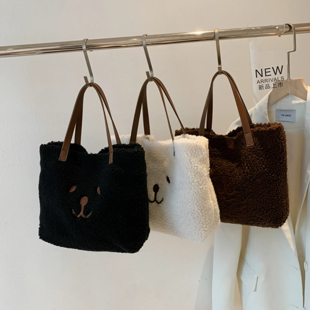 

Женская сумка с мультяшным плюшевым медведем, сумка на плечо с вышивкой, Женская Изысканная осенне-зимняя повседневная сумка, вместительны...