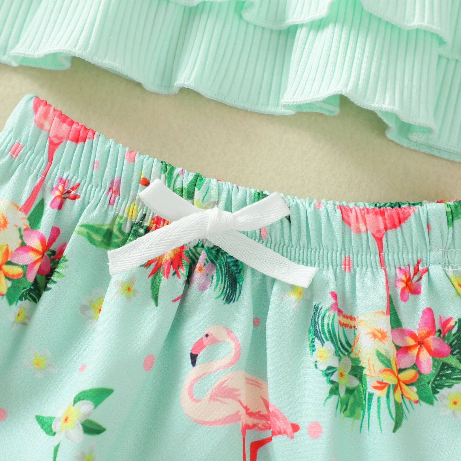 Майка OPPERIAYA детская однотонная без рукавов с U-образным вырезом и оборками 2 шт. |