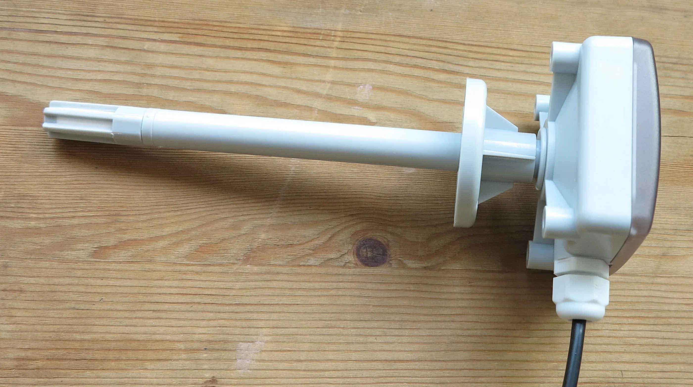 Датчик давления и температуры воздуха установленный на воздуховоде RS485 Modbus