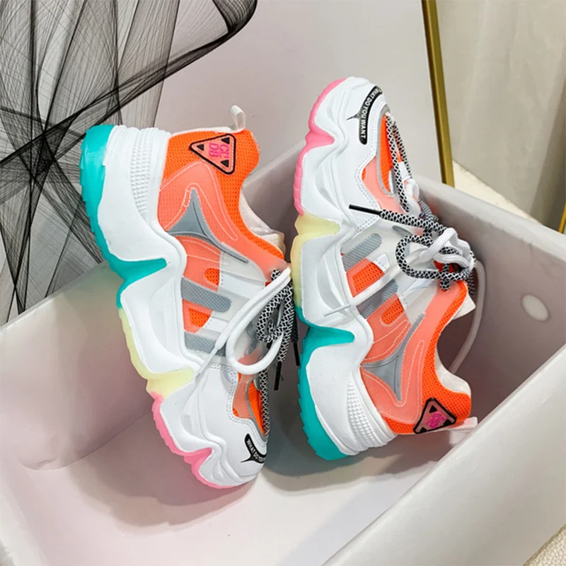 Женские кроссовки радужной расцветки увеличивающие рост Женская дышащая обувь