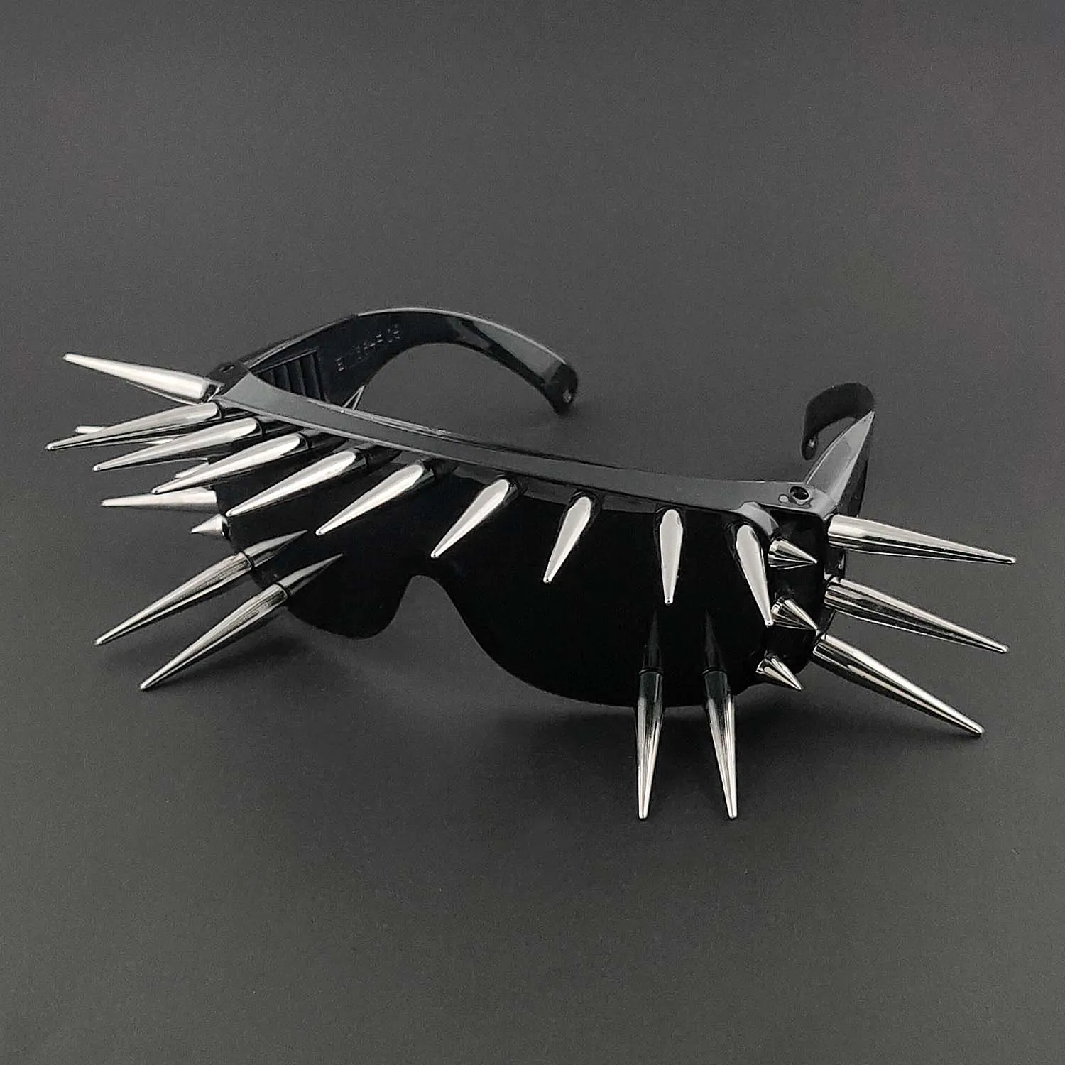 PUnisex шипы в стиле панк-рок солнцезащитные очки черные металлические с заклепками