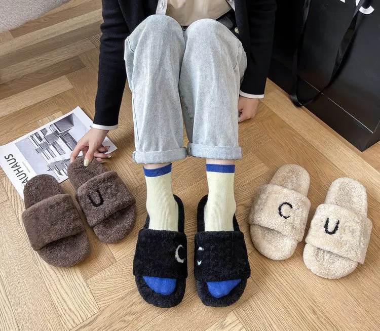 

2021 Women's Slippers FaShion Solid Color Letter Fluffy Slippers Soft Bottom Flat Bottom Home Lamb Plush Slippers Women's Shoes