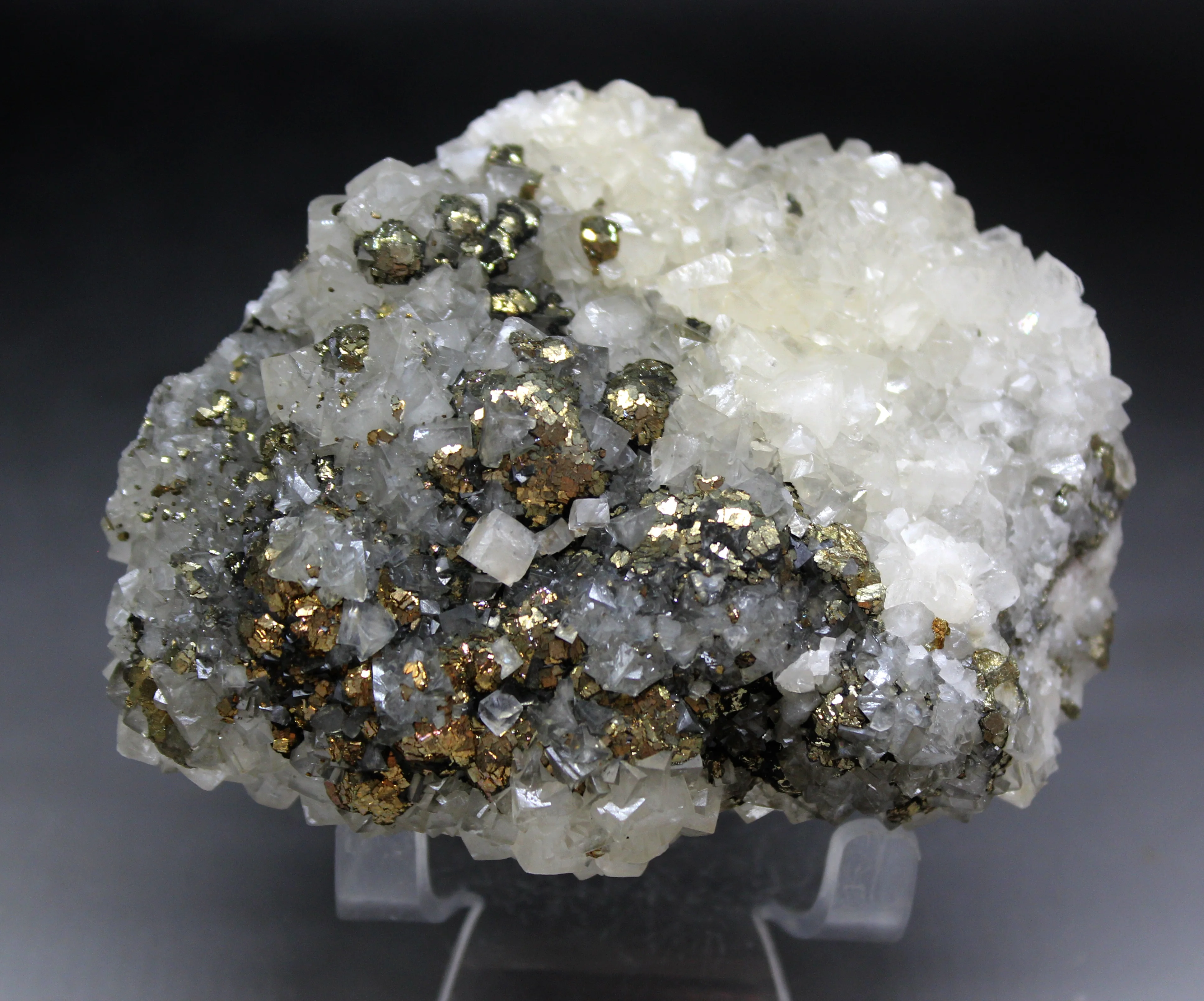 514 г натуральный Пирит и кальцитовый симбиотический минеральный кристалл