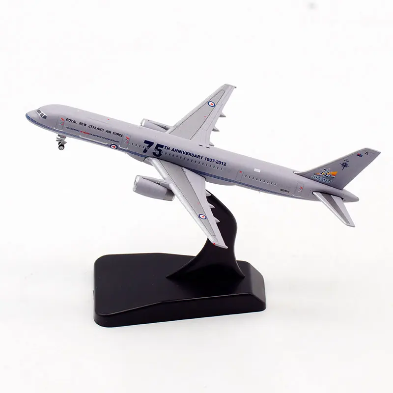 

1:400 B757-200 NZ7571 for Royal Newzealand air force plane model alloy Diecast aircraft plane collectible display toy