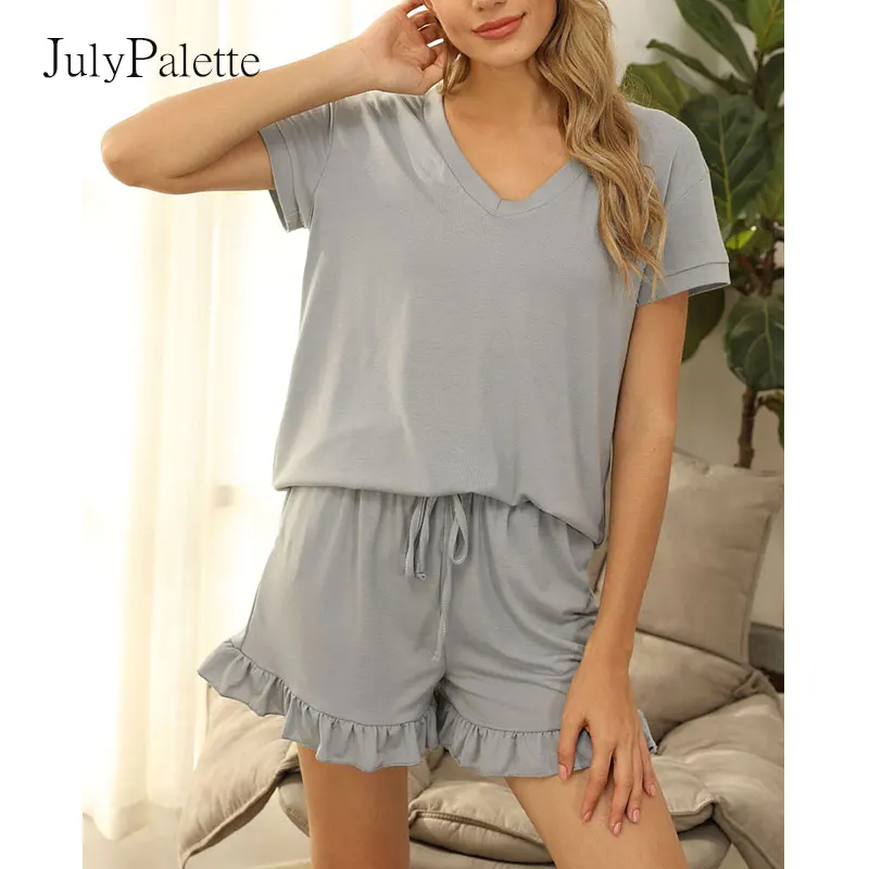 

Костюм Julypalette женский из двух предметов, серый топ с V-образным вырезом и коротким рукавом, повседневные свободные шорты с оборками, на шнуро...