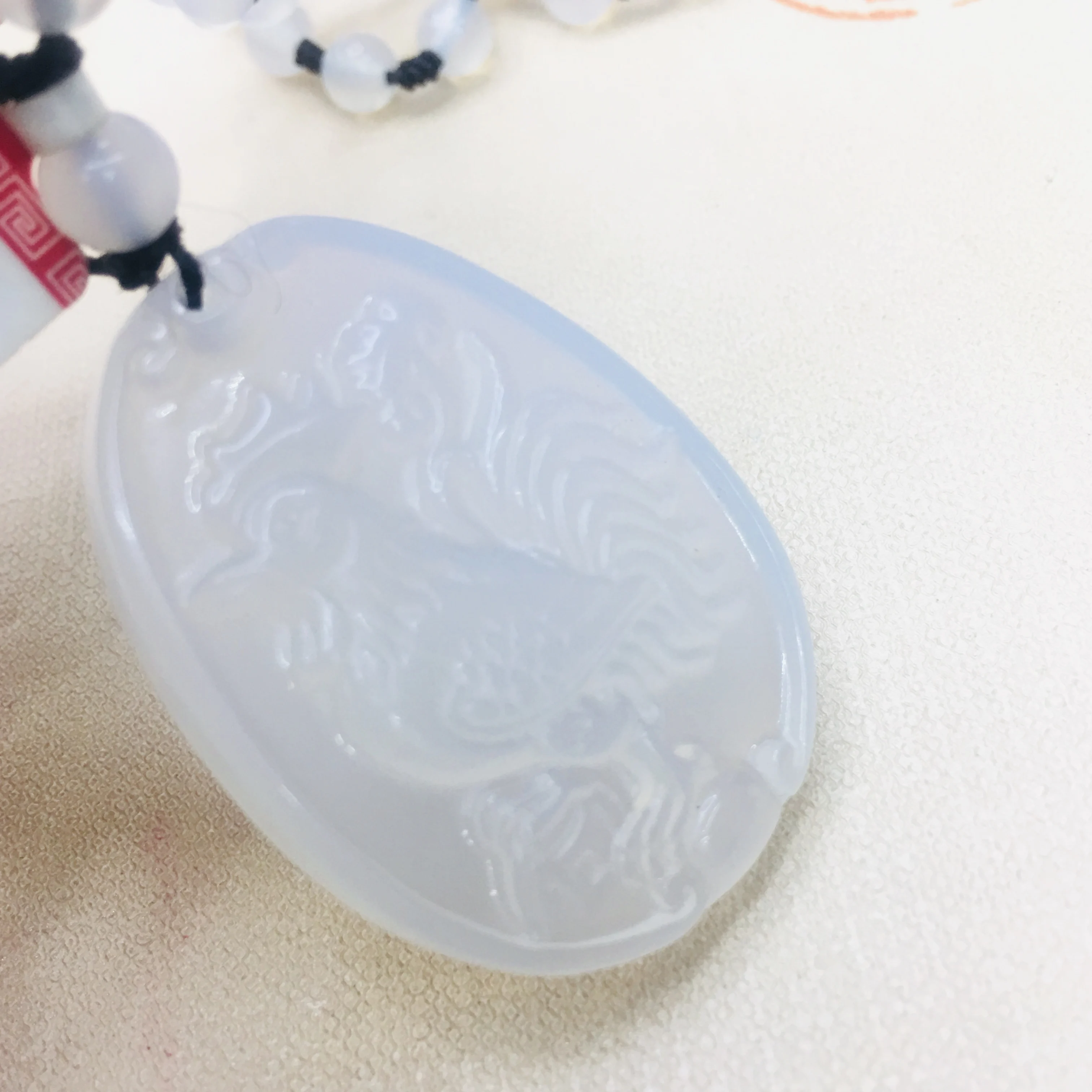 Натуральный Бразильский ледяной нефритовый резной кулон белого цыпленка с