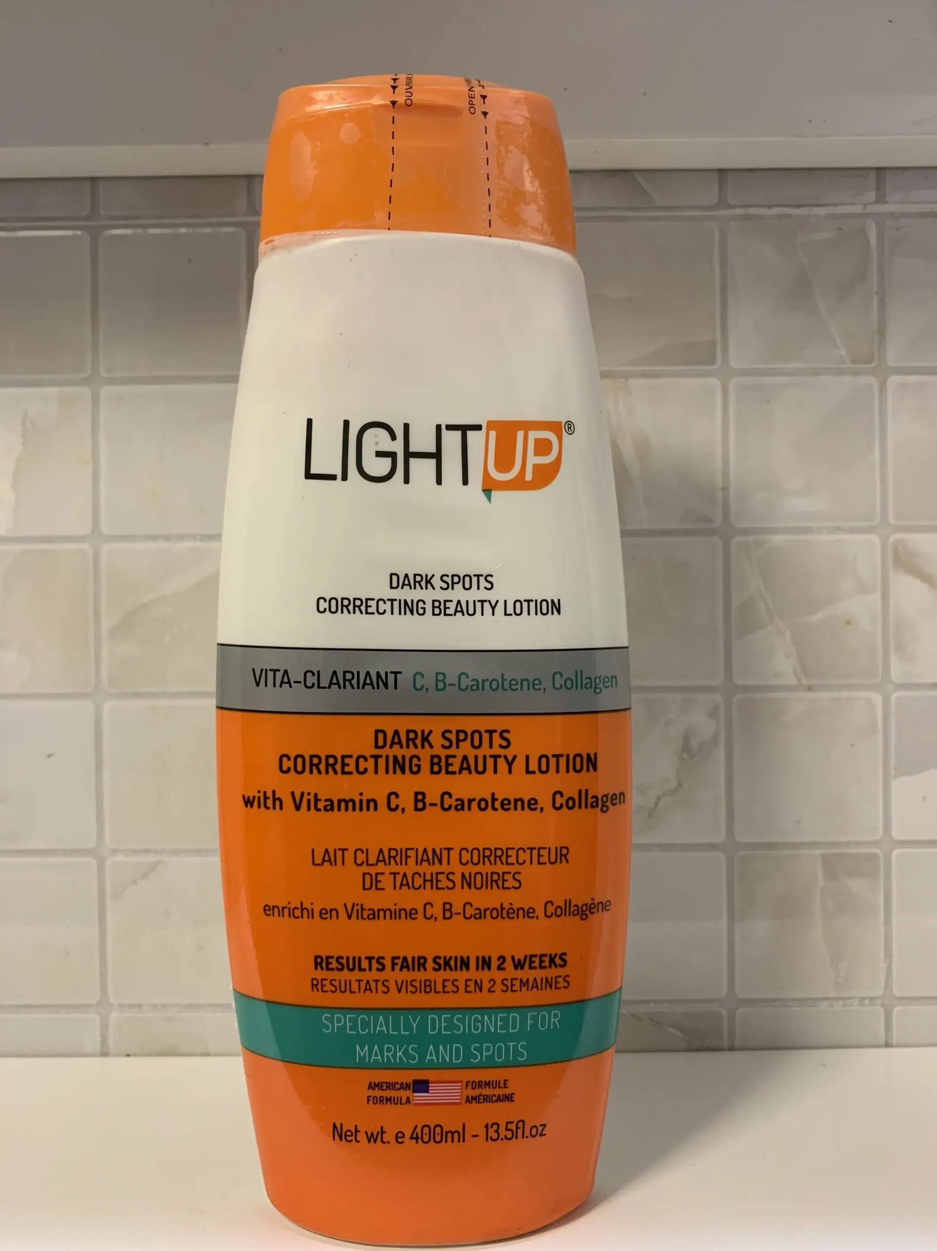 

LIGHT UP | B - Carotene | DARK SPOT CORRECTING BEAUTY LOTION 400ml