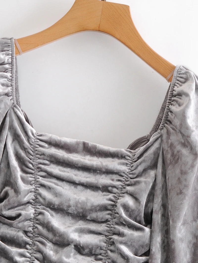 

Women Crop Top Blouse Autumn 2020 New Fashion Velvet Material Puff Sleeve Modern Lady Square Neck Shirt Pullover