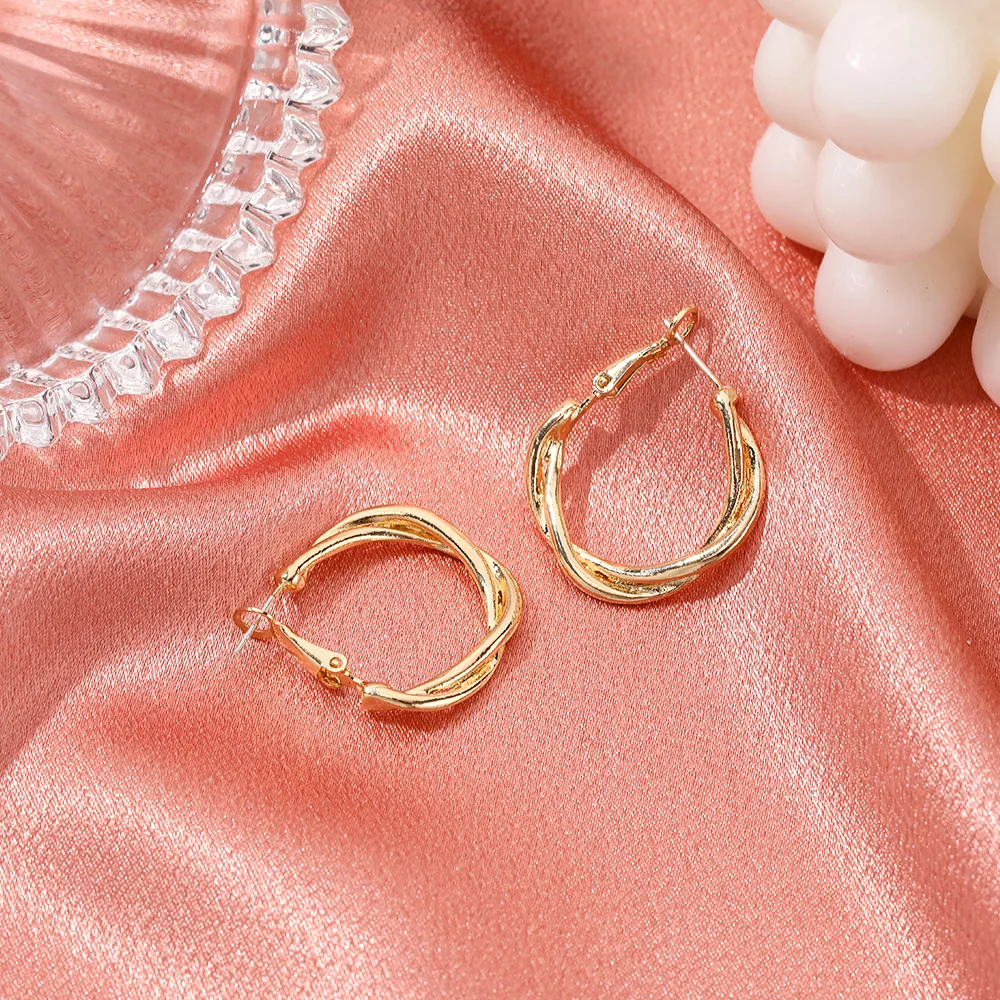 

Korean Fashion Earrings for Women 2021 Clip on Earrings Trend Dangle Earrings Earings Fashion Jewelry 2021 Retro Jewelry