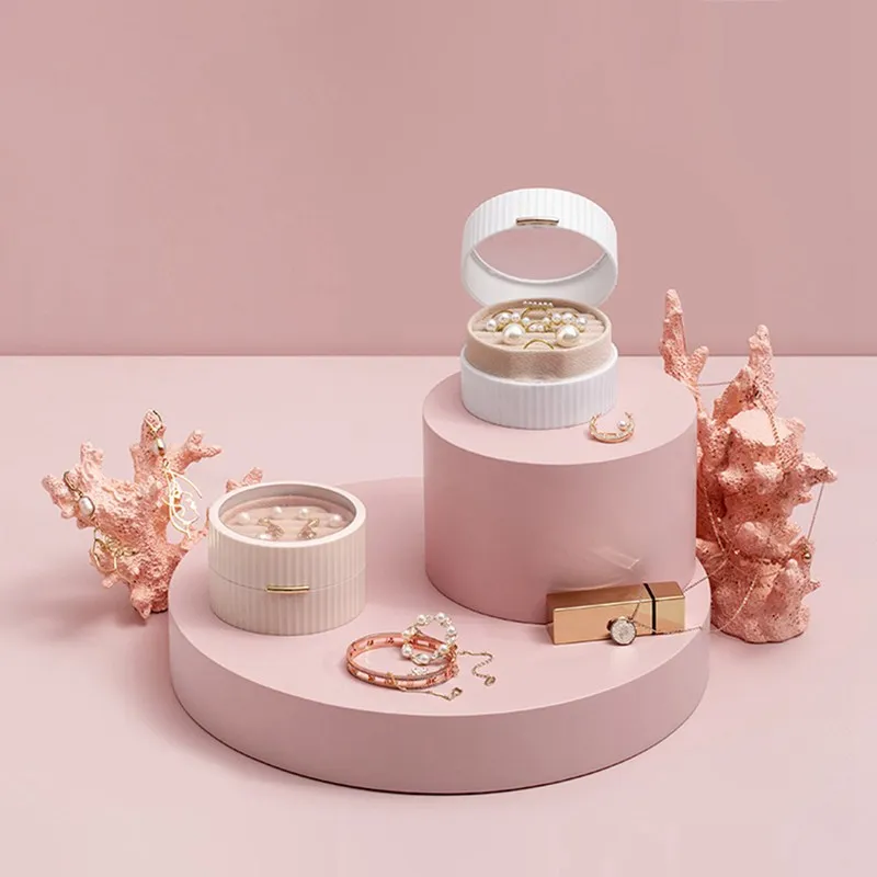 

Очень веселая и экологически чистая домашняя портативная коробка для хранения украшений в виде животных