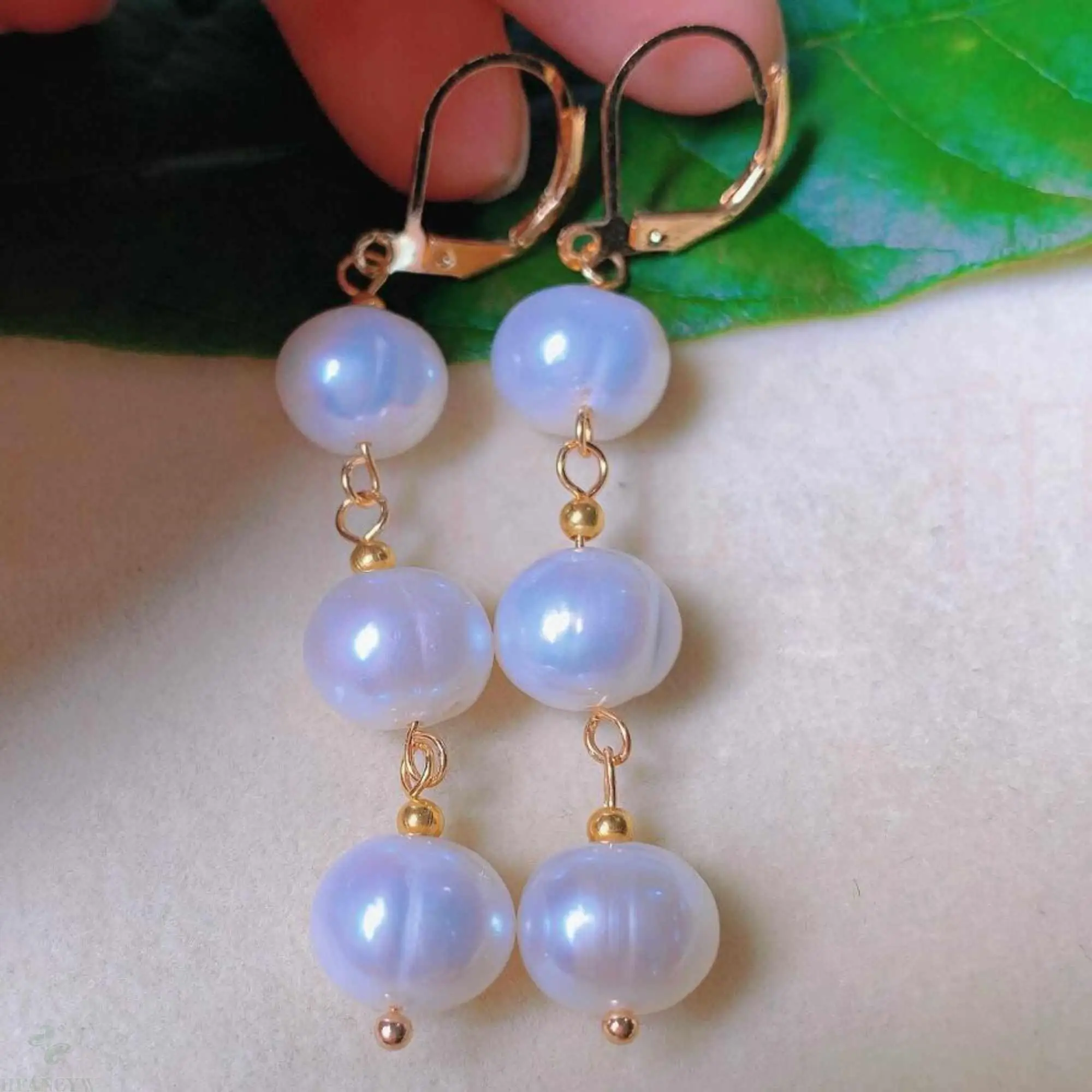 

Natural Baroque white Fresh water Pearl 18k gold Earrings Gift Holiday gifts Mother's Day Christmas Fashion Gift VALENTINE'S DAY