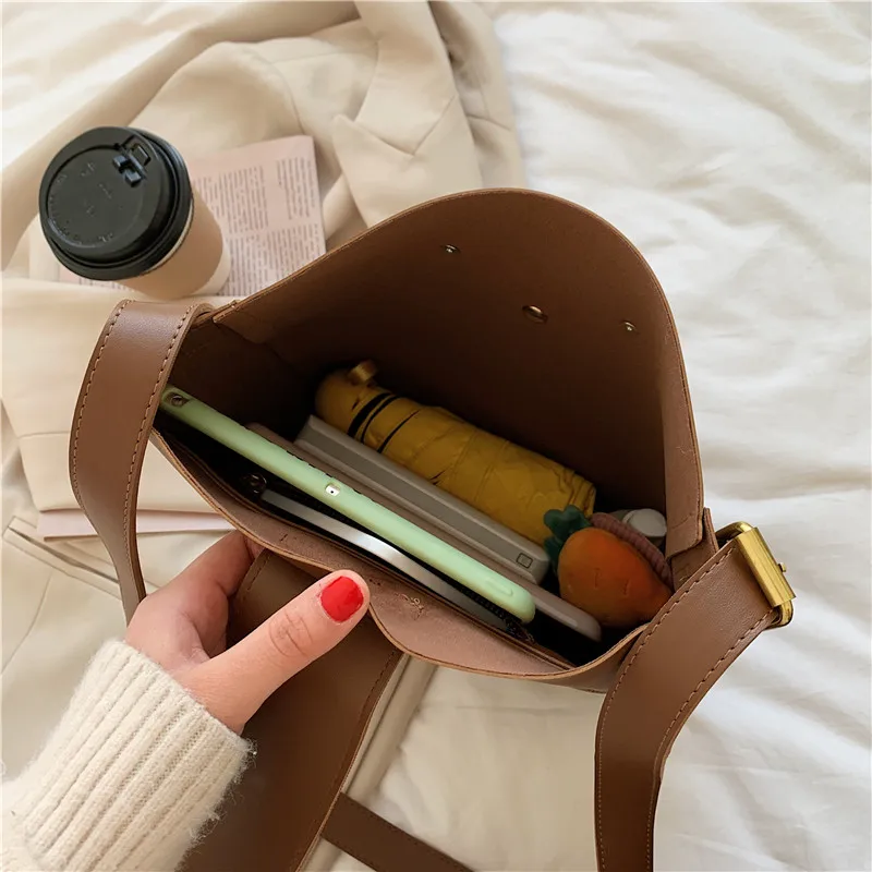 

2 Pcs/Set Soft Leather Bucket Bags Women Large Capacity Korean Shoulder Composite Bag Female Luxury Retro Shopper Crossbody Bag