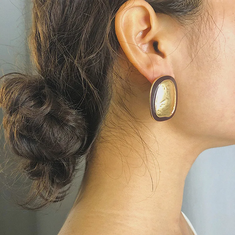 

Abayabay European Girls Stud Earring Women's Drop Earrings Light Yellow Gold Color Cute Lovers Heart Vintage Jewelry Oorbellen