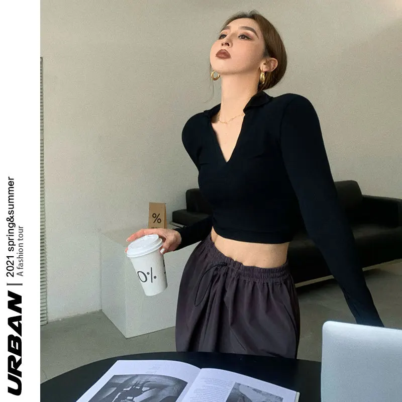 

2021 Women's Autumn European and American Style Sexy Slim Slimming Deep V Low-neck Sexy Top Solid Short T-shirt