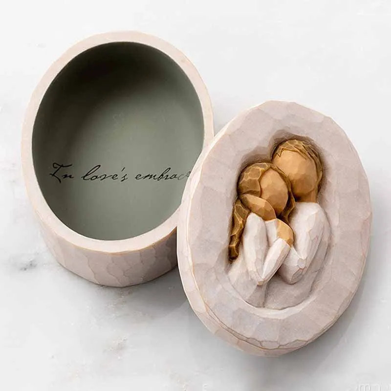 Минималистическая фигурка "Объятия матери и сына" из смолы для столешницы, украшение хранения в виде подарочной коробки на Рождество.