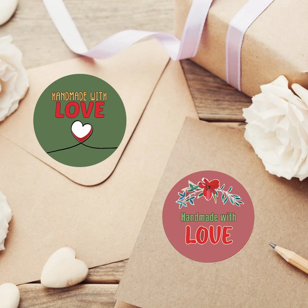 

500pcs / roll 1 inch Heart Shaped Valentine Sticker Birthday Party Wedding Decoration Label Sticker Box Collection Label DIY To