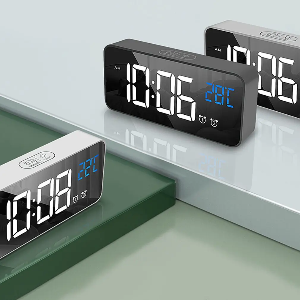 

LED Alarm Clock Snooze Storage Clock USB Rechargeable Wireless Use Multi-Functional Alarm Clock Digital Large LCD Screen