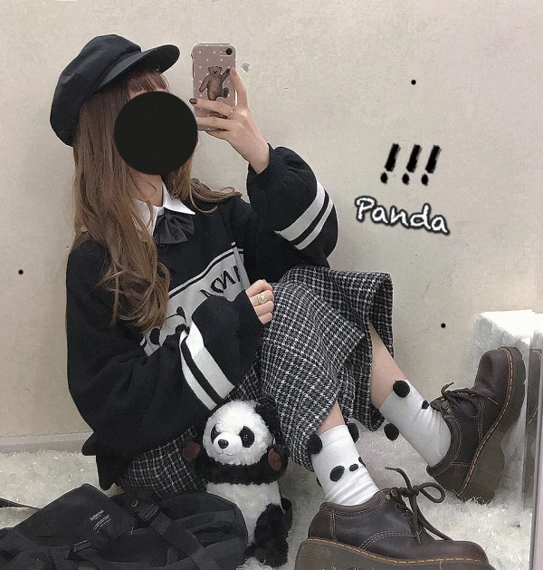 Panda Convenient Store Winter Women's Knittd Sweater Warm O-neck Long Sleeve Pullovers Sweet Cute Black & Yellow | Женская одежда