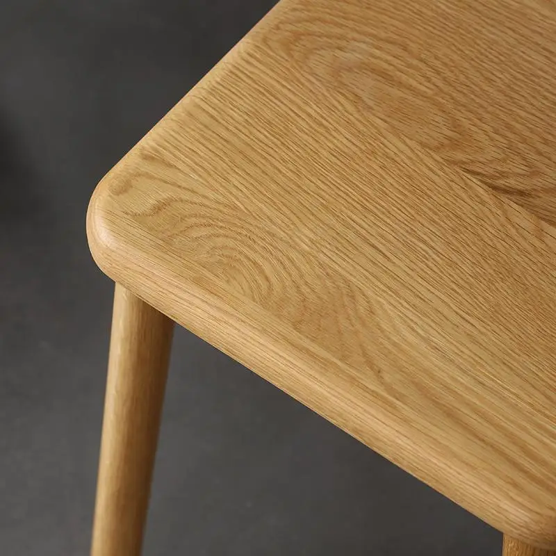 Скандинавский маленький квадратный табурет из массива дерева экологически