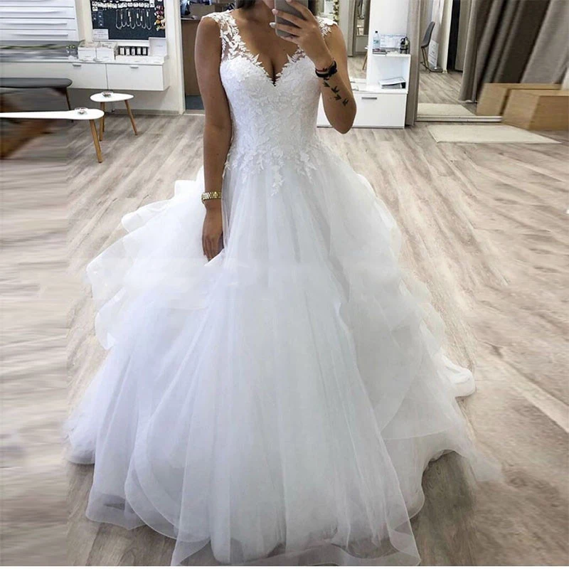 

Ball Gown Wedding Dresses V-neck Princess Tiered Skirt Tulle Bride Dress vestido de noiva White Ivory Bridal Gowns